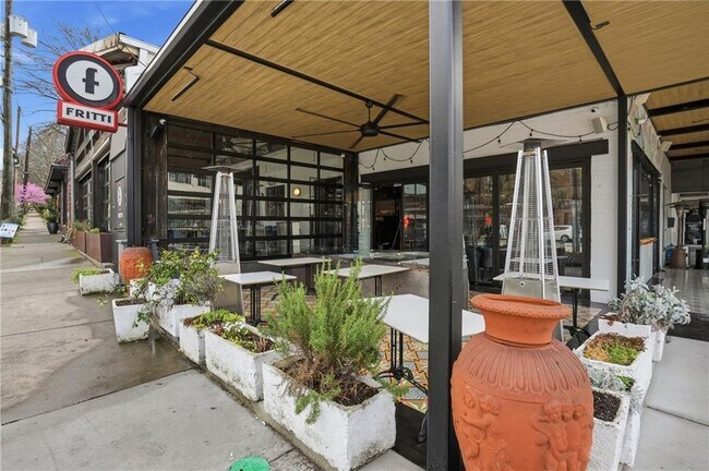 Building Photo - 870 Inman Vlg Pkwy NE