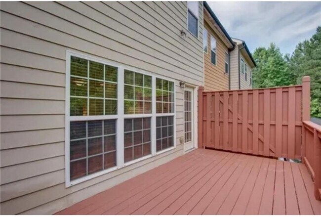 Building Photo - 2011 Appaloosa Mill Cir NE