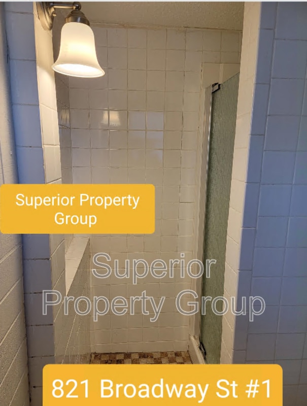 Building Photo - 821 Broadway