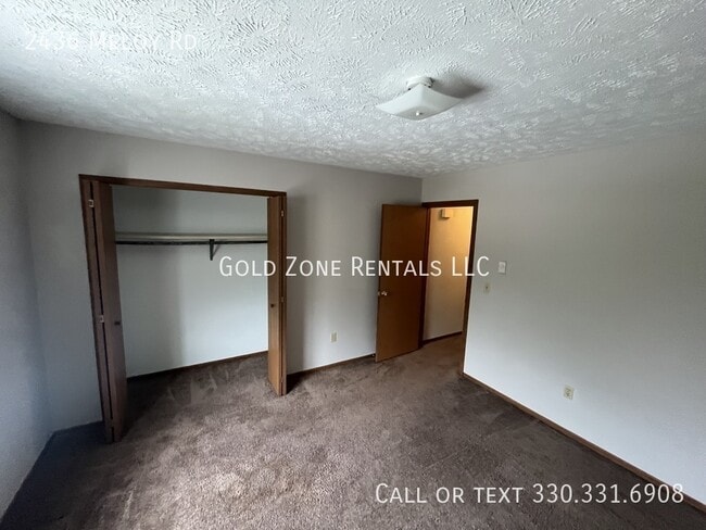 Building Photo - 2436 Meloy Rd