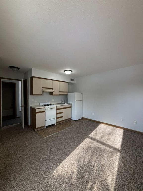 Primary Photo - 1710 Tippecanoe Dr