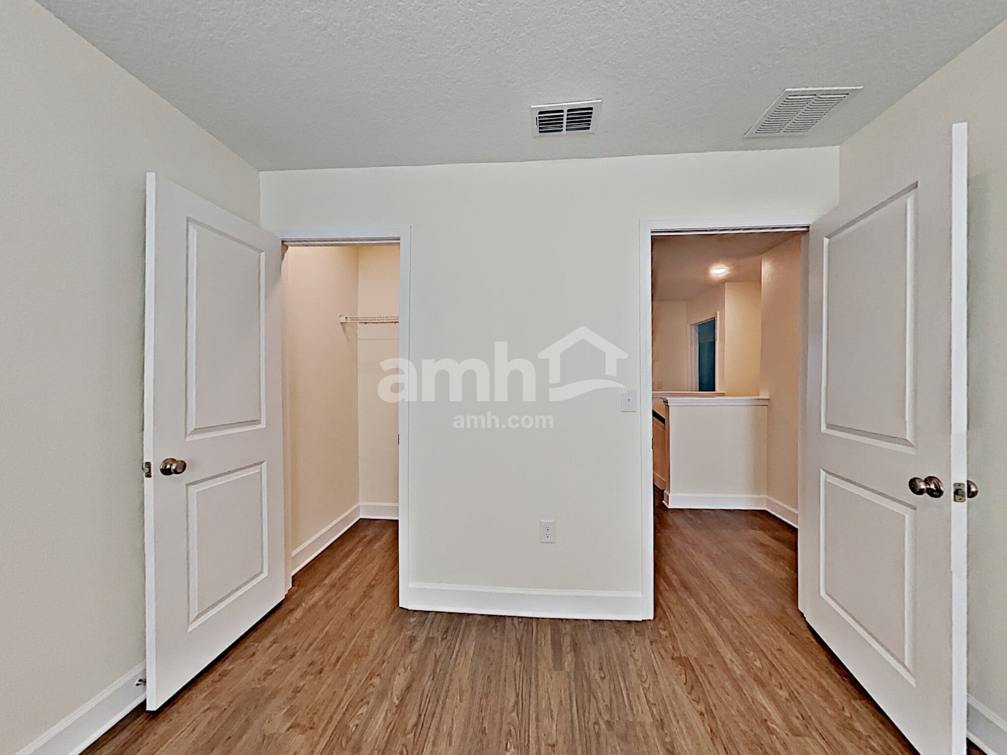 Building Photo - 4723 Birdsong Dr