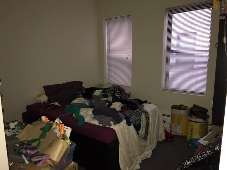 Building Photo - 8 Aberdeen St