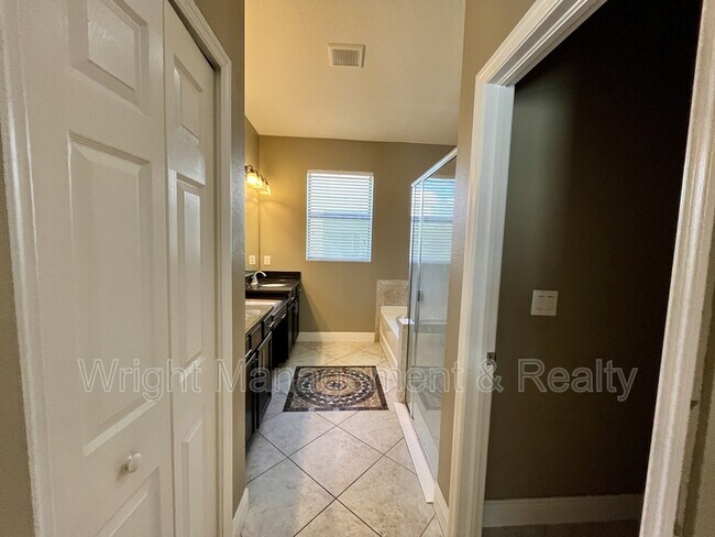 Building Photo - 5475 Angelonia Terrace