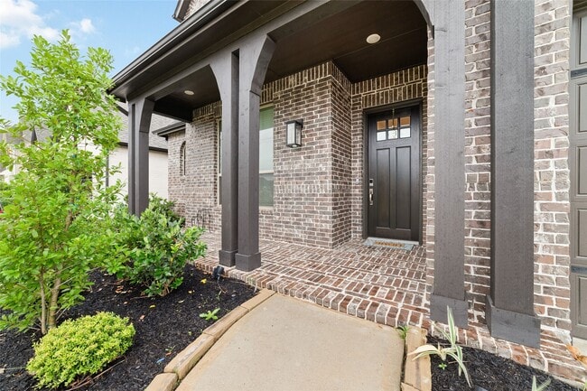 Building Photo - 24711 Hibiscus Gdn Wy