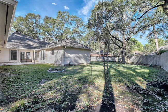 Building Photo - 17414 Spicewood Springs Ln