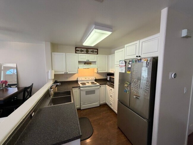 Building Photo - 3 bed 2.5 Bath 2 car garage/ Central AC/ Ewa Beach!