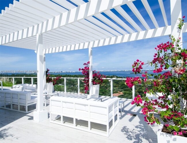 Building Photo - 4250 Biscayne Blvd