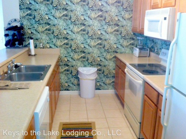 Building Photo - 398 Regatta Bay Dr
