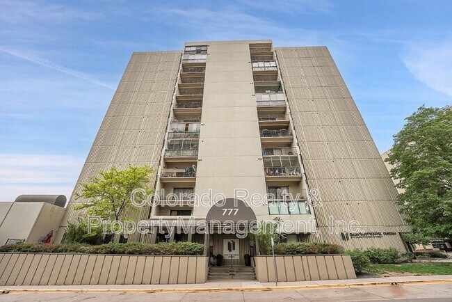 Primary Photo - 777 N Washington St
