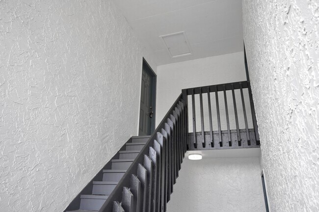 Building Photo - 4403 S Semoran Blvd