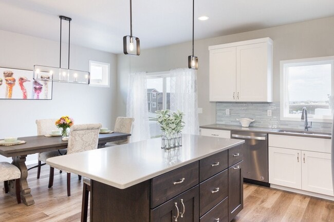 Building Photo - 3-bedroom, 3-bathroom West Fargo Single-Family Home w/ 3 Stall Garage