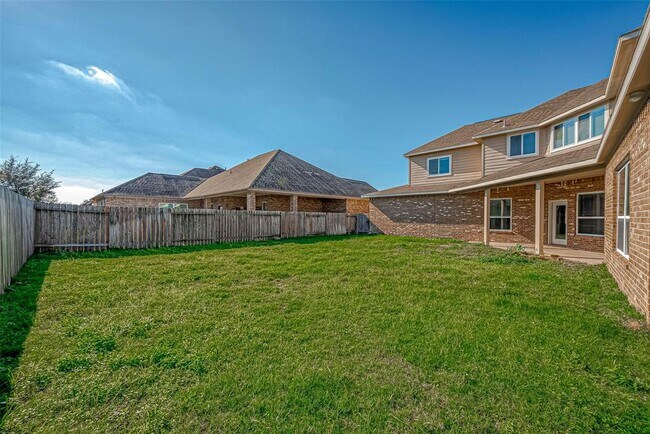 Building Photo - 30806 Academy Trace Dr