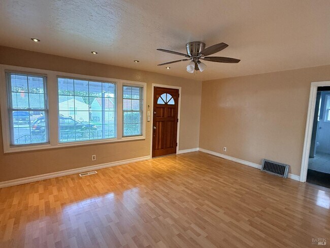 Building Photo - 212 Hermosa Ave