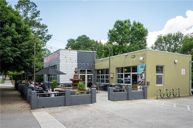 Building Photo - 1936 McLendon Ave NE