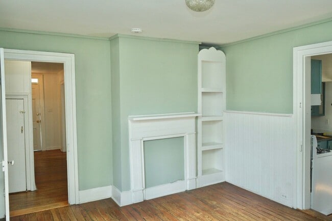 Building Photo - 920 Anderson St