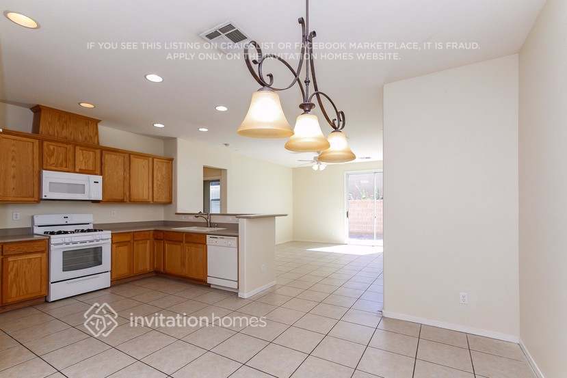 Building Photo - 6674 Frances Celia Ave