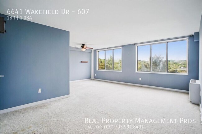 Building Photo - 6641 Wakefield Dr
