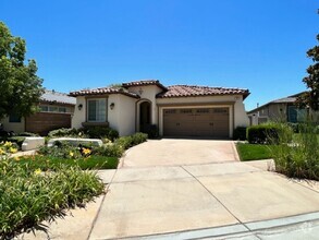 Building Photo - Exquisite 3 bed 2 bath luxury home in JP R...