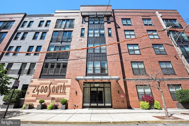 Building Photo - 600 S 24th St