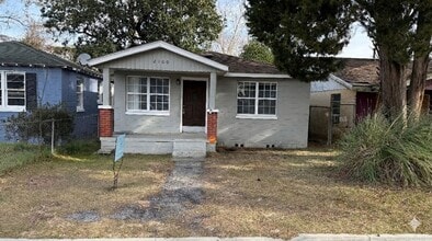 Building Photo - 2100 Patch St