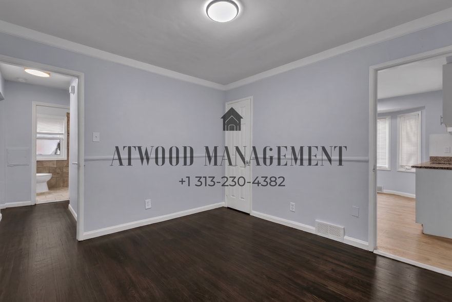 Building Photo - This beautifully updated 4-bedroom, 2-bath single-family home is ready for move-in!