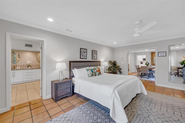 Building Photo - 2757 NE 20th St