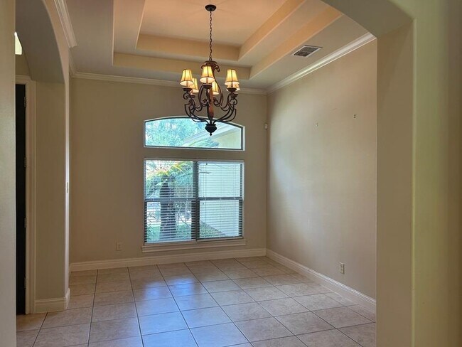 Building Photo - 3335 Hagen Lp