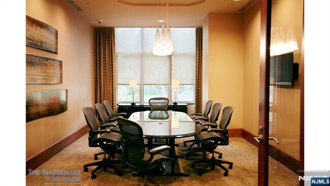 Building Photo - 8100 River Rd