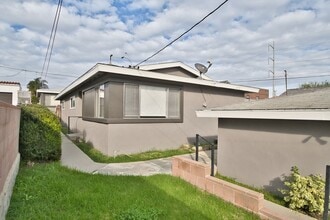 Building Photo - w4521