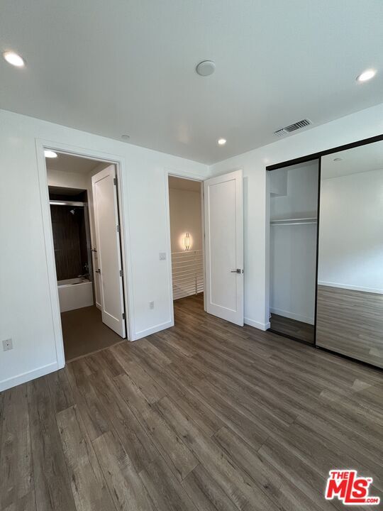 Building Photo - 14822 Magnolia Blvd