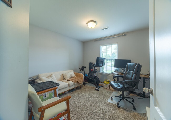 Building Photo - 5104 Opal Dr