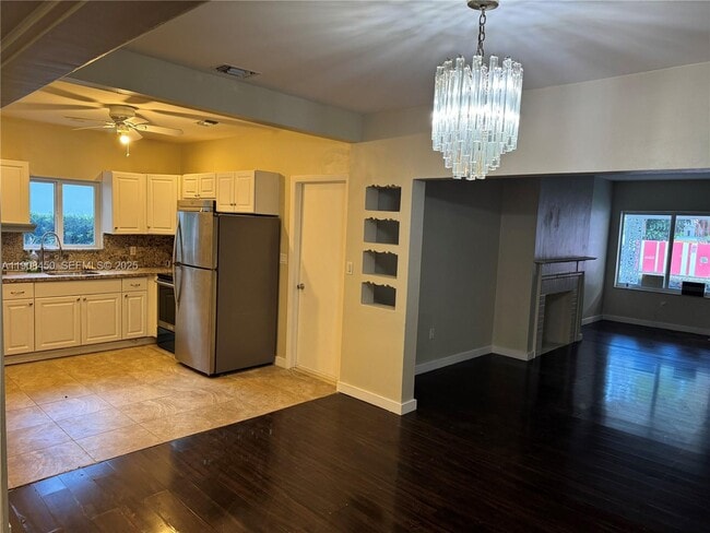 Building Photo - 1339 Flamingo Way