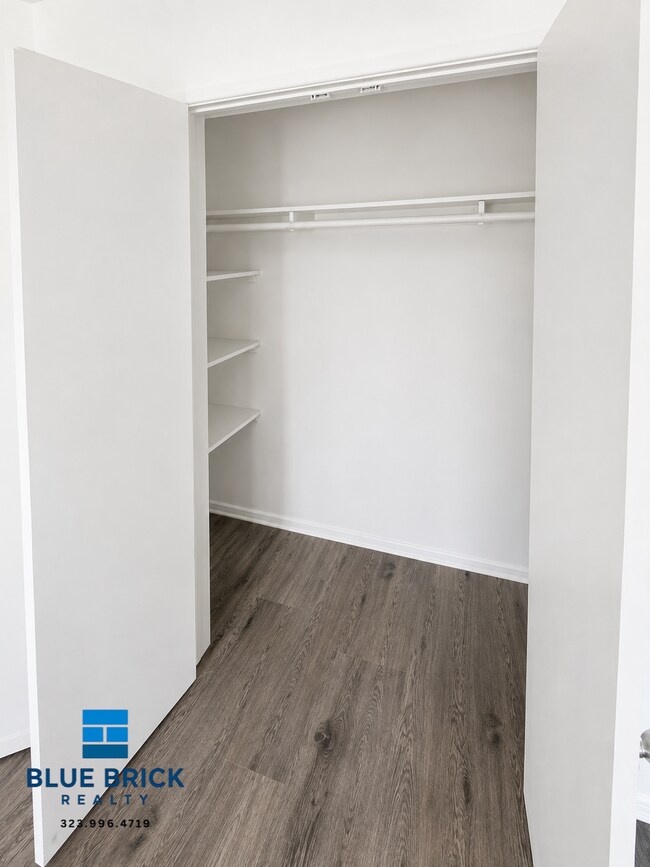 Building Photo - 5309 Whitsett Ave