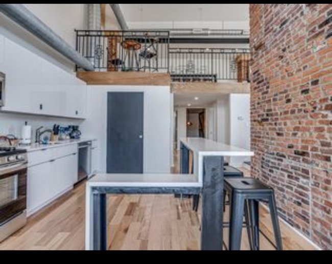 Building Photo - Madison Ave