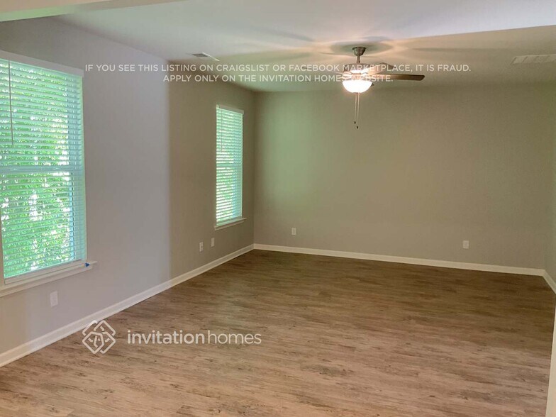 Building Photo - 713 Denise Ct