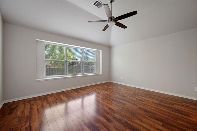 Building Photo - 20305 Kearney Hill Rd