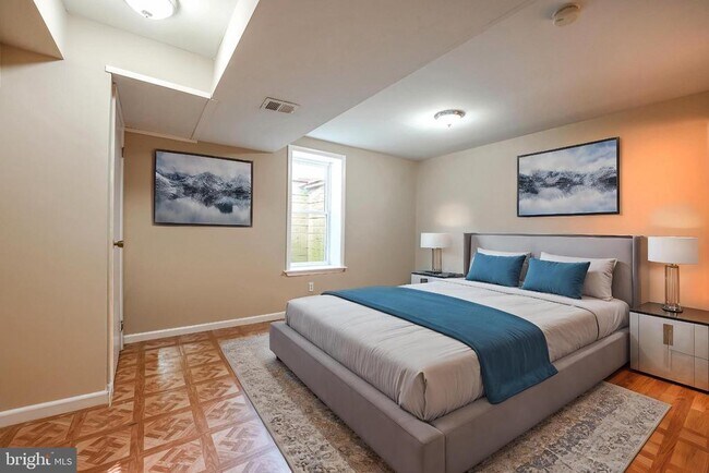 Building Photo - 6809 Weaver Ave