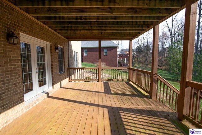 Building Photo - 107 Rhinestone Ct