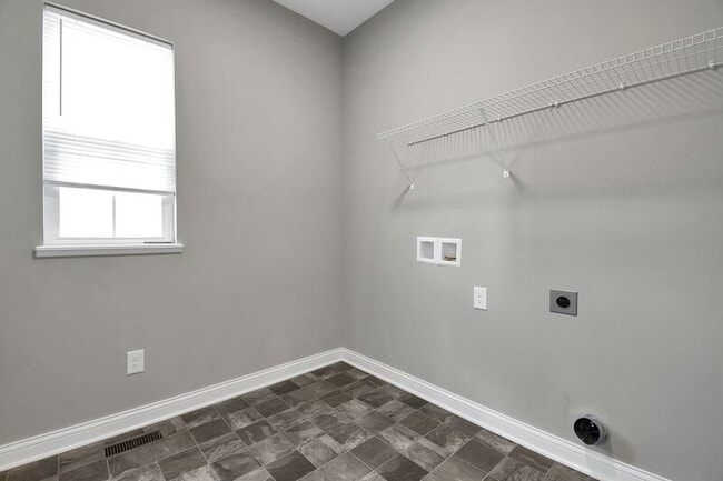 Building Photo - 568 Wellington Cross Drive