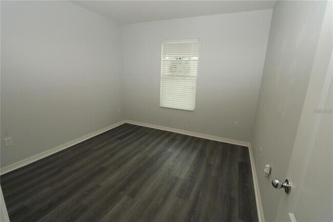 Building Photo - 404 Arbor Lakes Dr