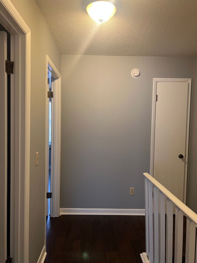 Building Photo - 108 Ridgeway Dr