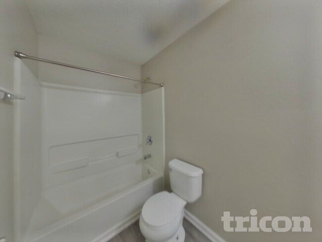 Building Photo - 12034 Alexandra Dr