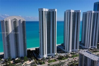 Building Photo - 16001 Collins Ave