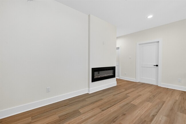 Building Photo - 12315 New Jordan Ln