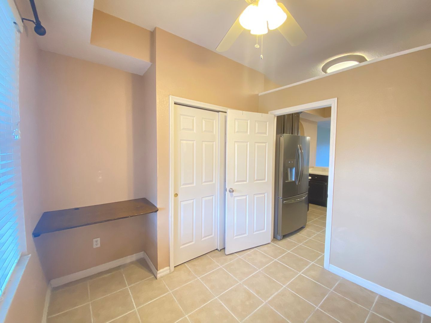 Building Photo - Beautiful 2/2 Condo in North Shore at Lake...