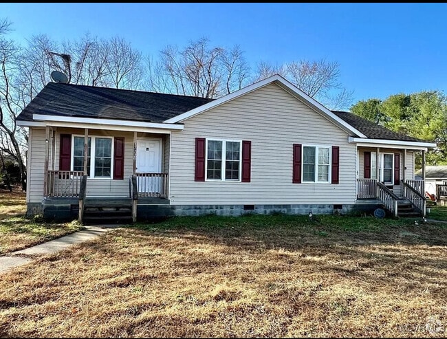 Building Photo - 1772 Totuskey Church Rd