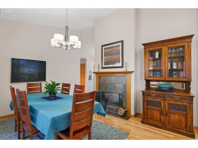 Building Photo - Single Level Home in Glencoe Oaks