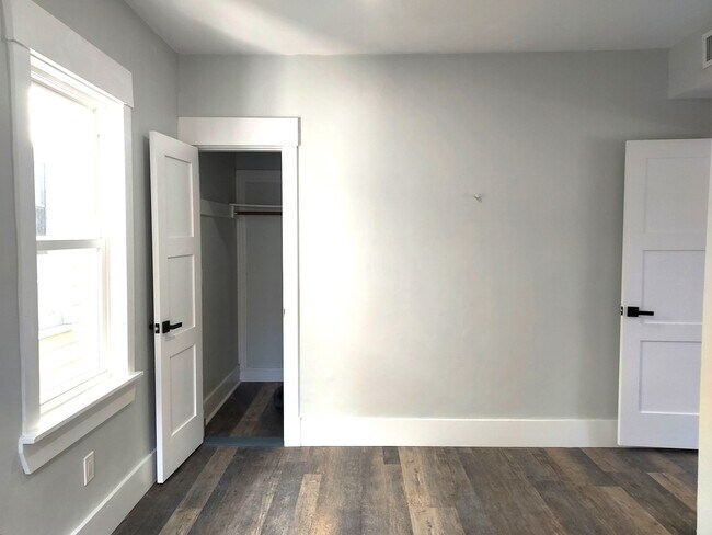 Building Photo - 9 Spring Garden St