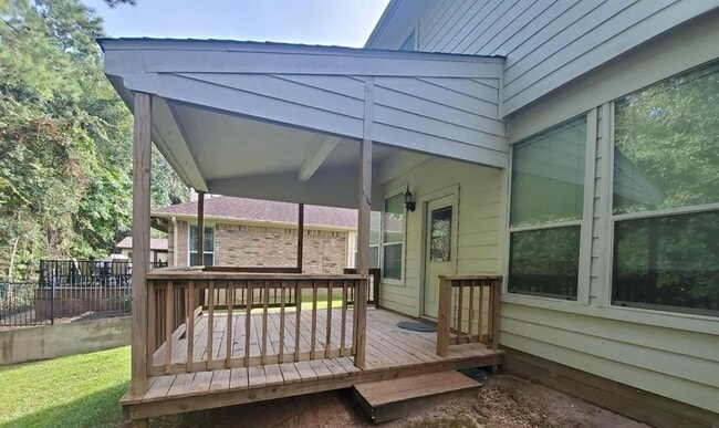 Building Photo - 3522 White Oak Point Dr
